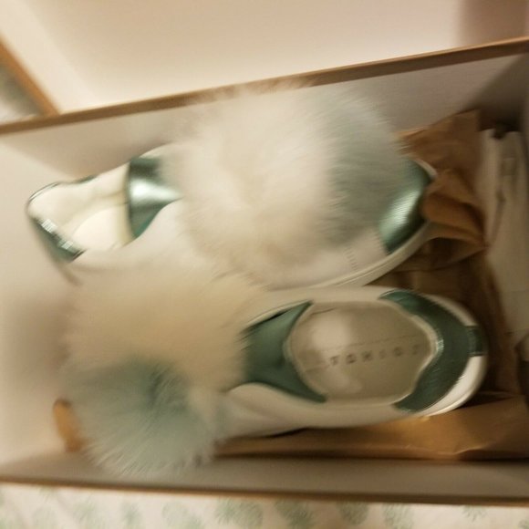 Joshua*s Women Gomma Leather Fox Fur Sneakers $607 - Picture 4 of 11